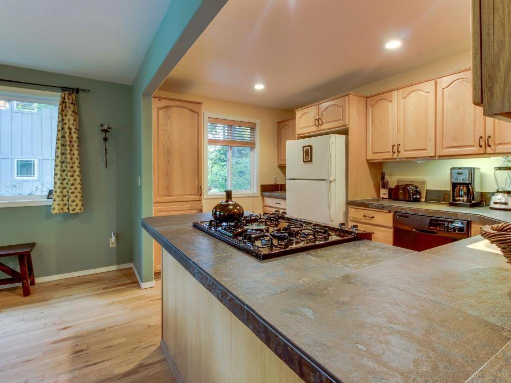 Roaring River Retreat Welches Екстериор снимка